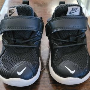 Toddler nikes shoes